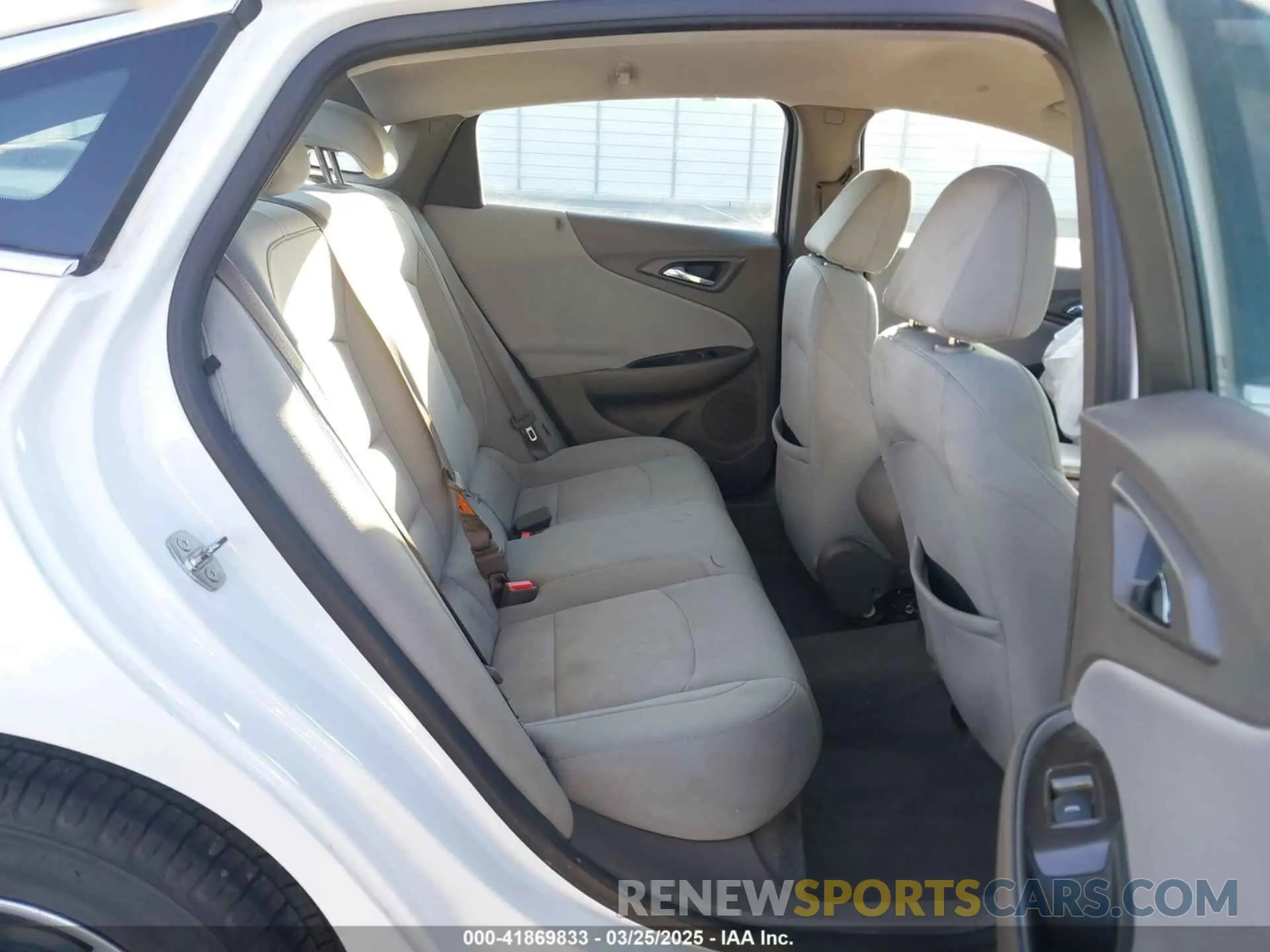 8 fotografías del automóvil dañado 1G1ZC5STXKF171852 CHEVROLET MALIBU 2019