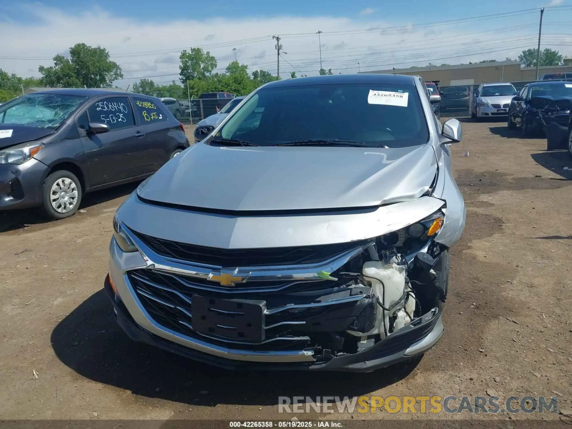 12 fotografías del automóvil dañado 1G1ZD5ST0KF120020 CHEVROLET MALIBU 2019