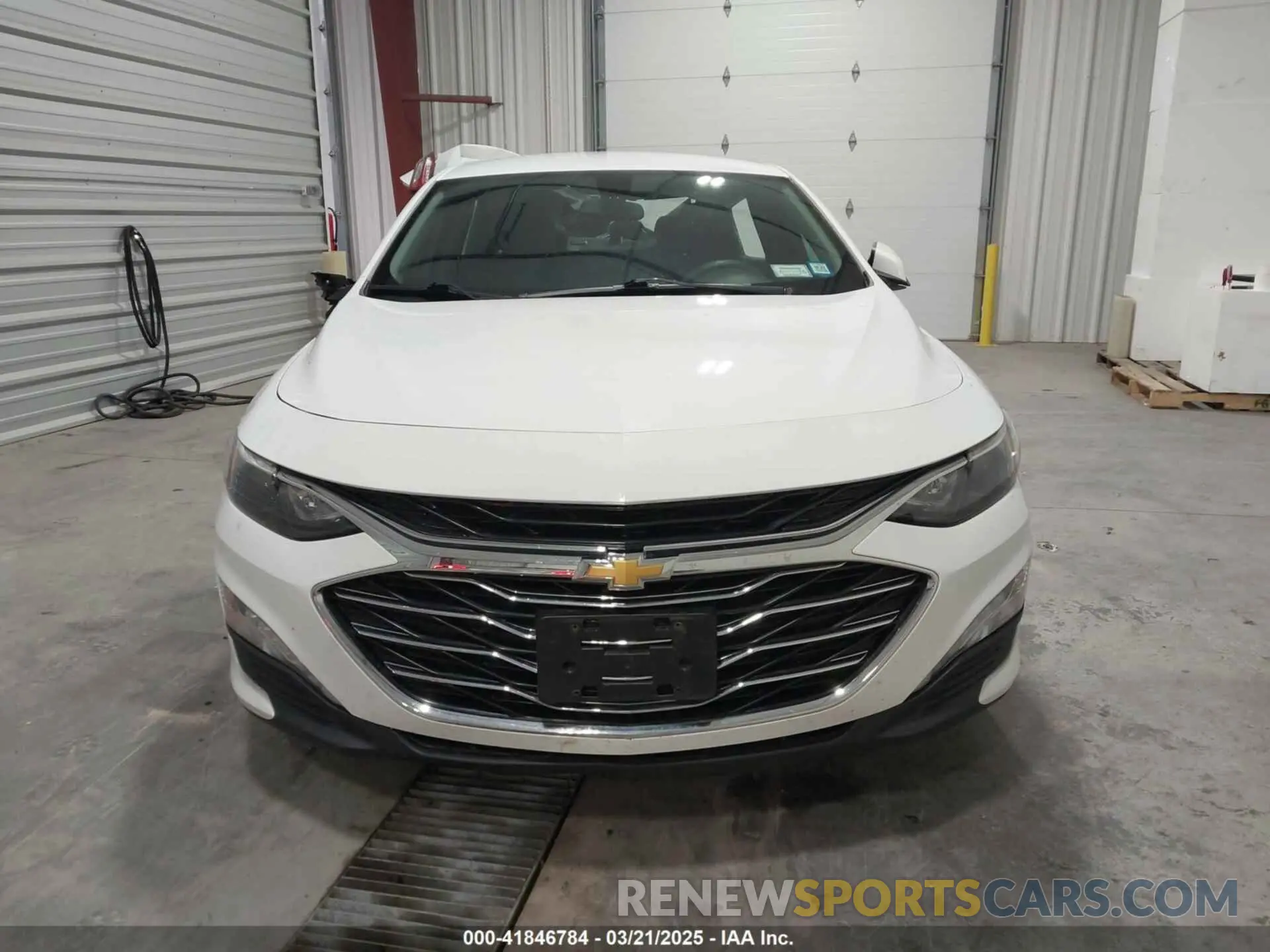 12 fotografías del automóvil dañado 1G1ZD5ST0KF129686 CHEVROLET MALIBU 2019