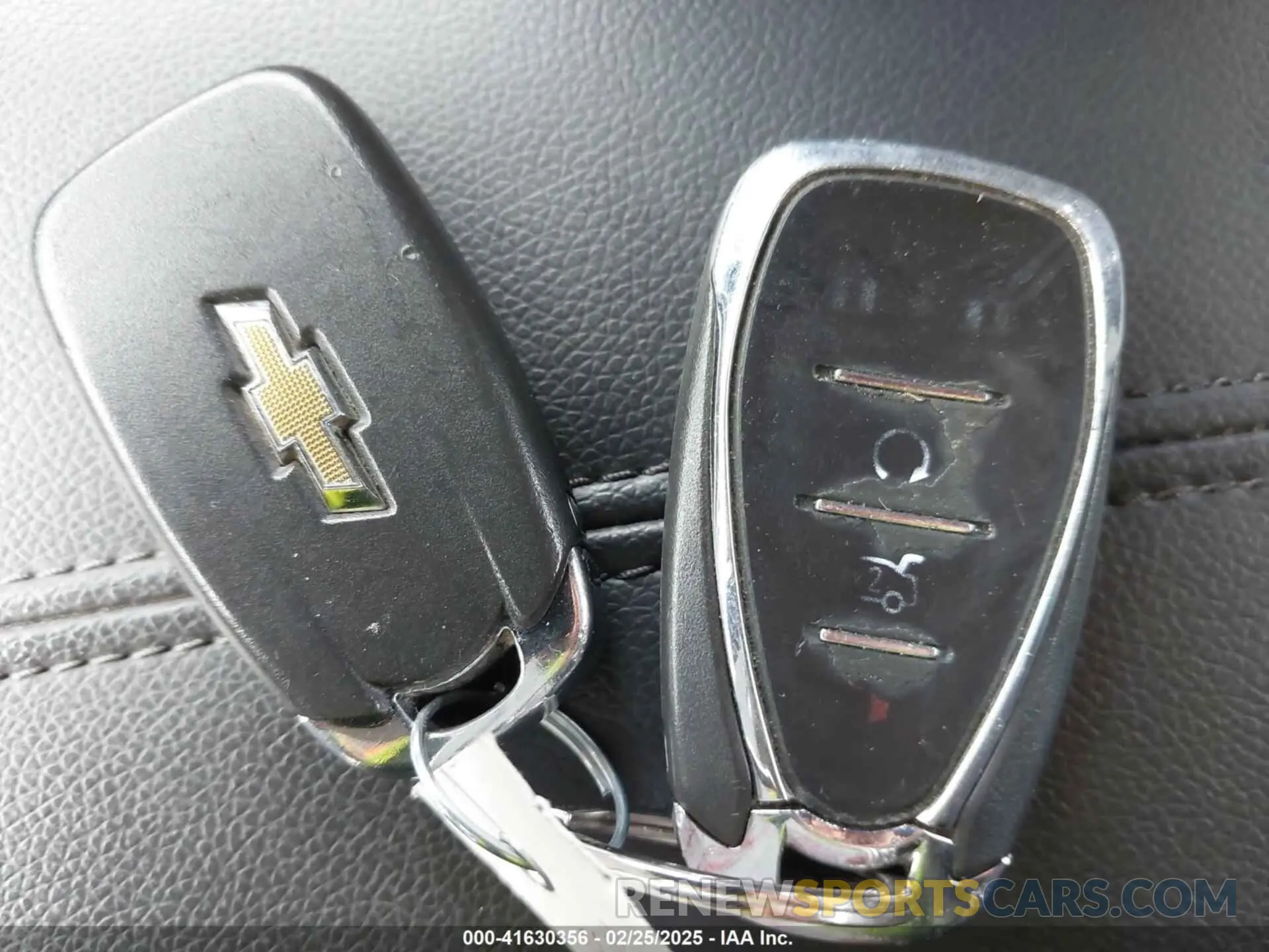 11 fotografías del automóvil dañado 1G1ZD5ST0KF153003 CHEVROLET MALIBU 2019