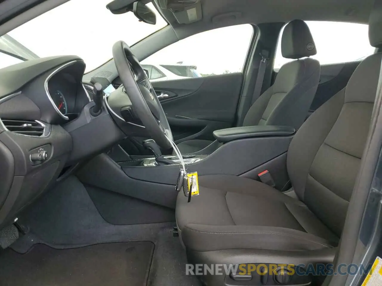7 fotografías del automóvil dañado 1G1ZD5ST0KF153941 CHEVROLET MALIBU 2019