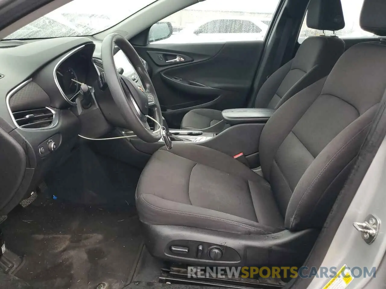 7 fotografías del automóvil dañado 1G1ZD5ST0KF167032 CHEVROLET MALIBU 2019