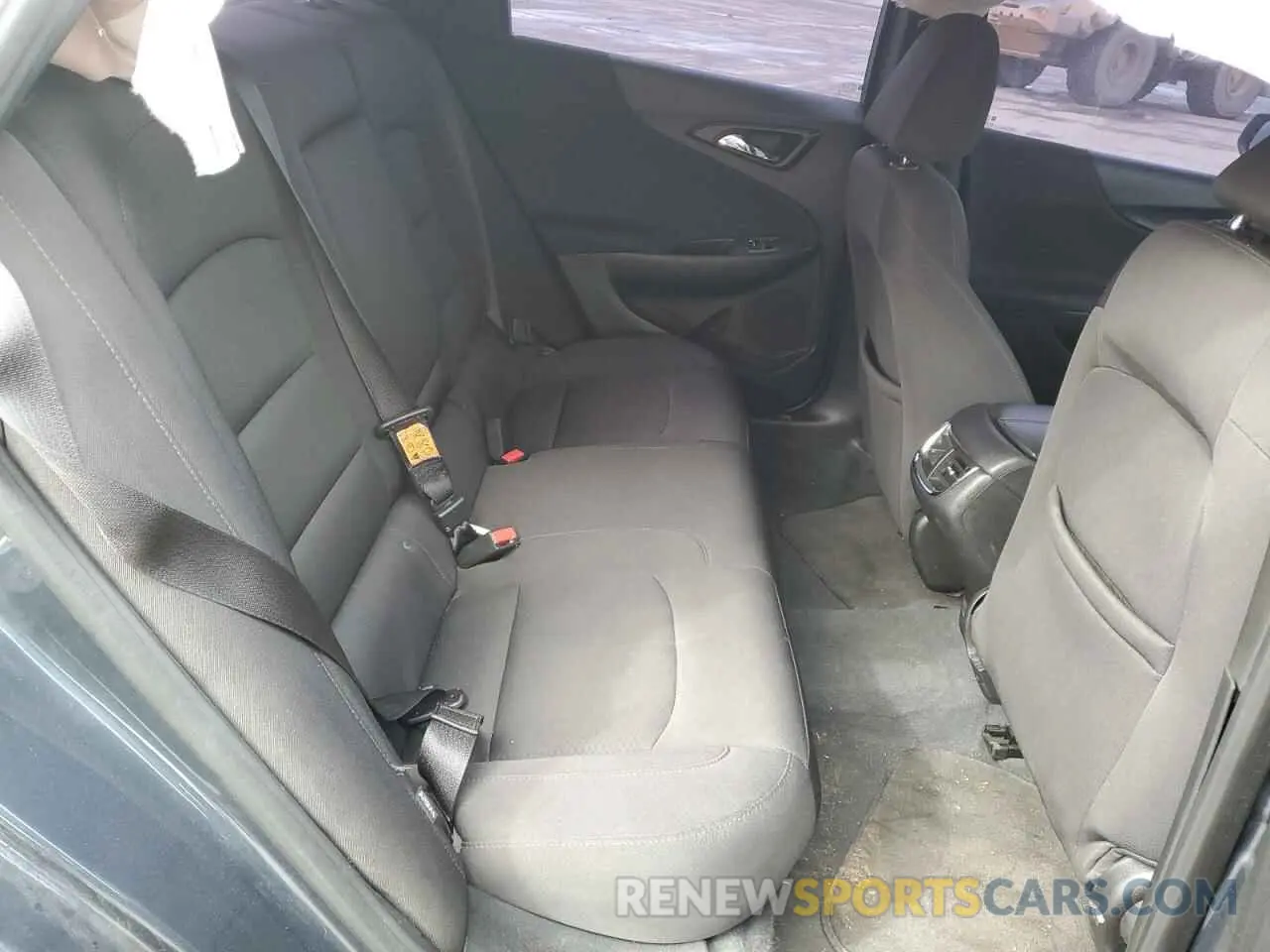 10 fotografías del automóvil dañado 1G1ZD5ST0KF170643 CHEVROLET MALIBU 2019