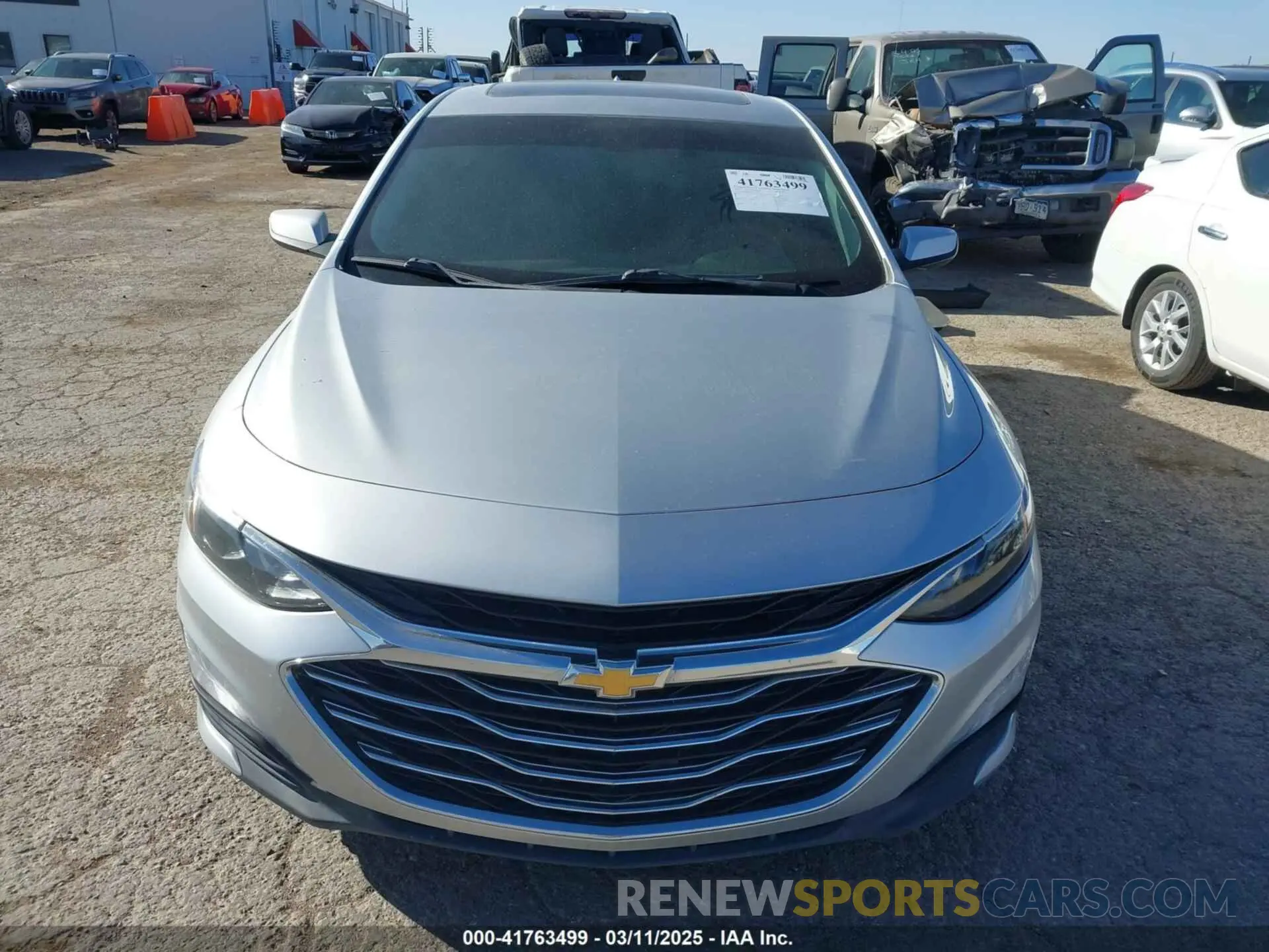 12 fotografías del automóvil dañado 1G1ZD5ST0KF173011 CHEVROLET MALIBU 2019
