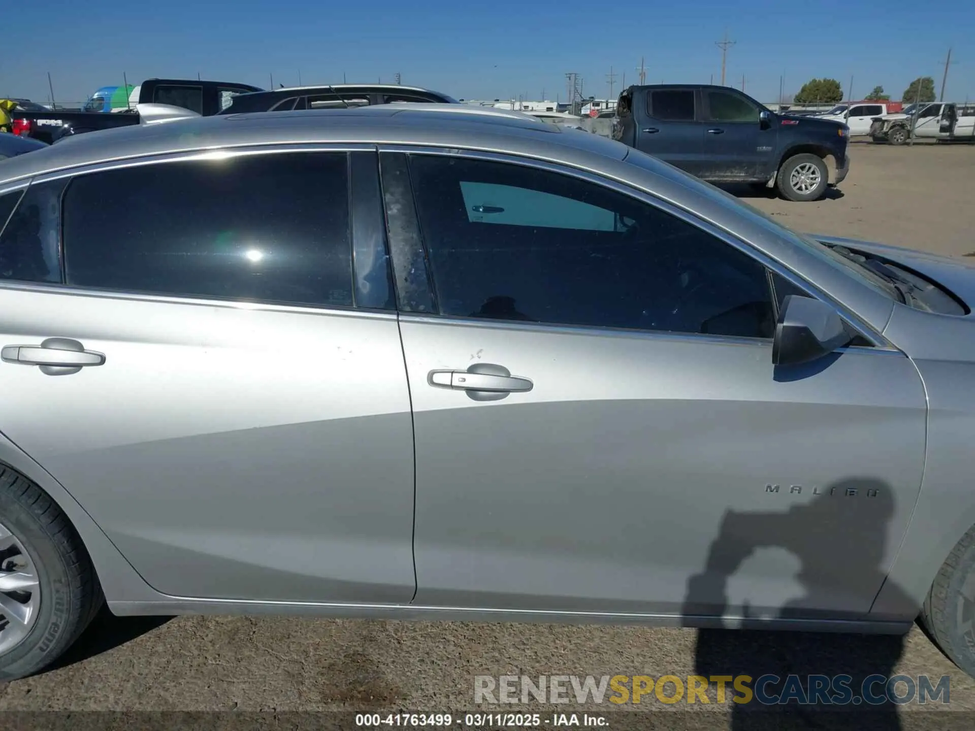 13 fotografías del automóvil dañado 1G1ZD5ST0KF173011 CHEVROLET MALIBU 2019