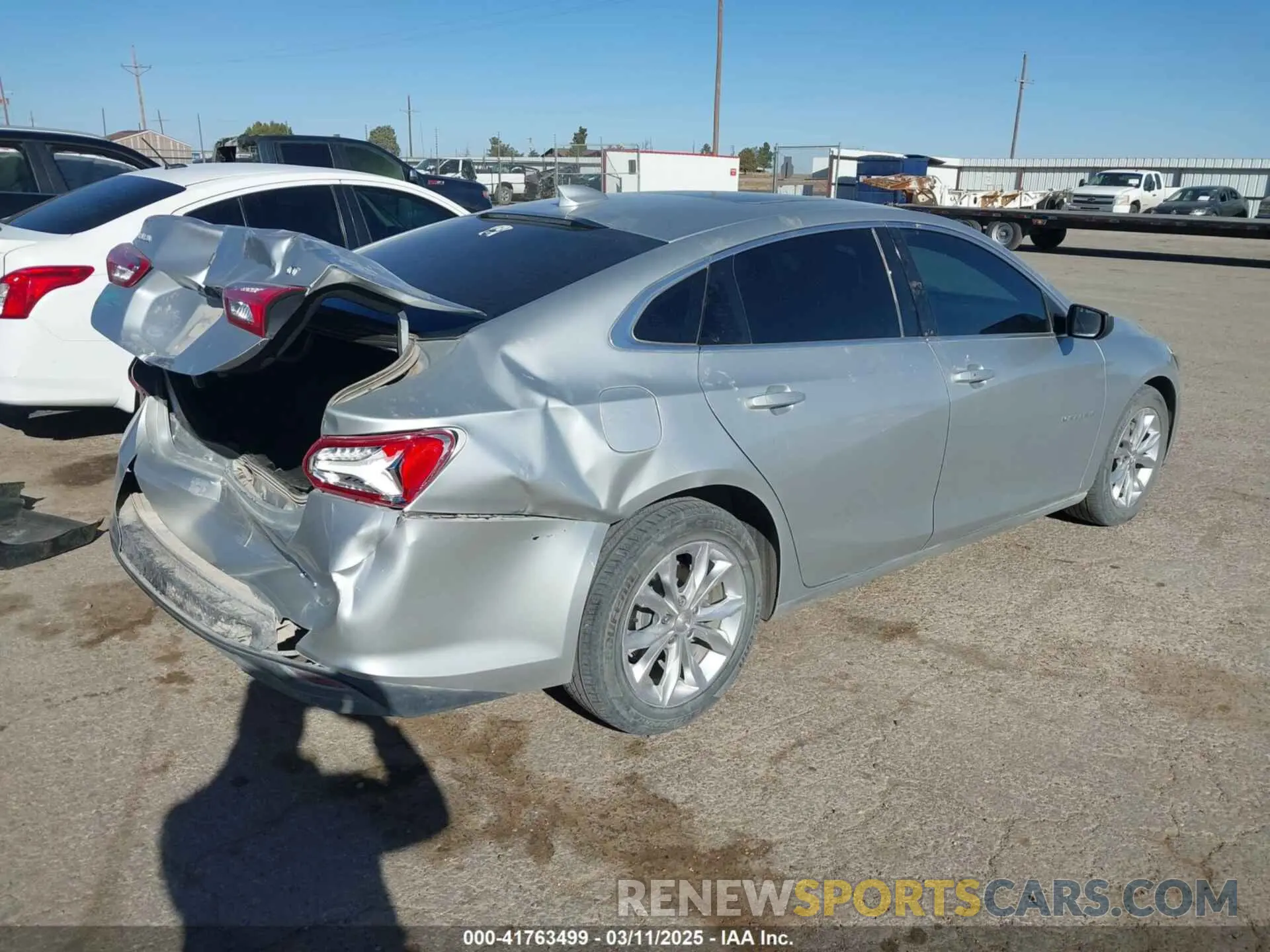 4 fotografías del automóvil dañado 1G1ZD5ST0KF173011 CHEVROLET MALIBU 2019