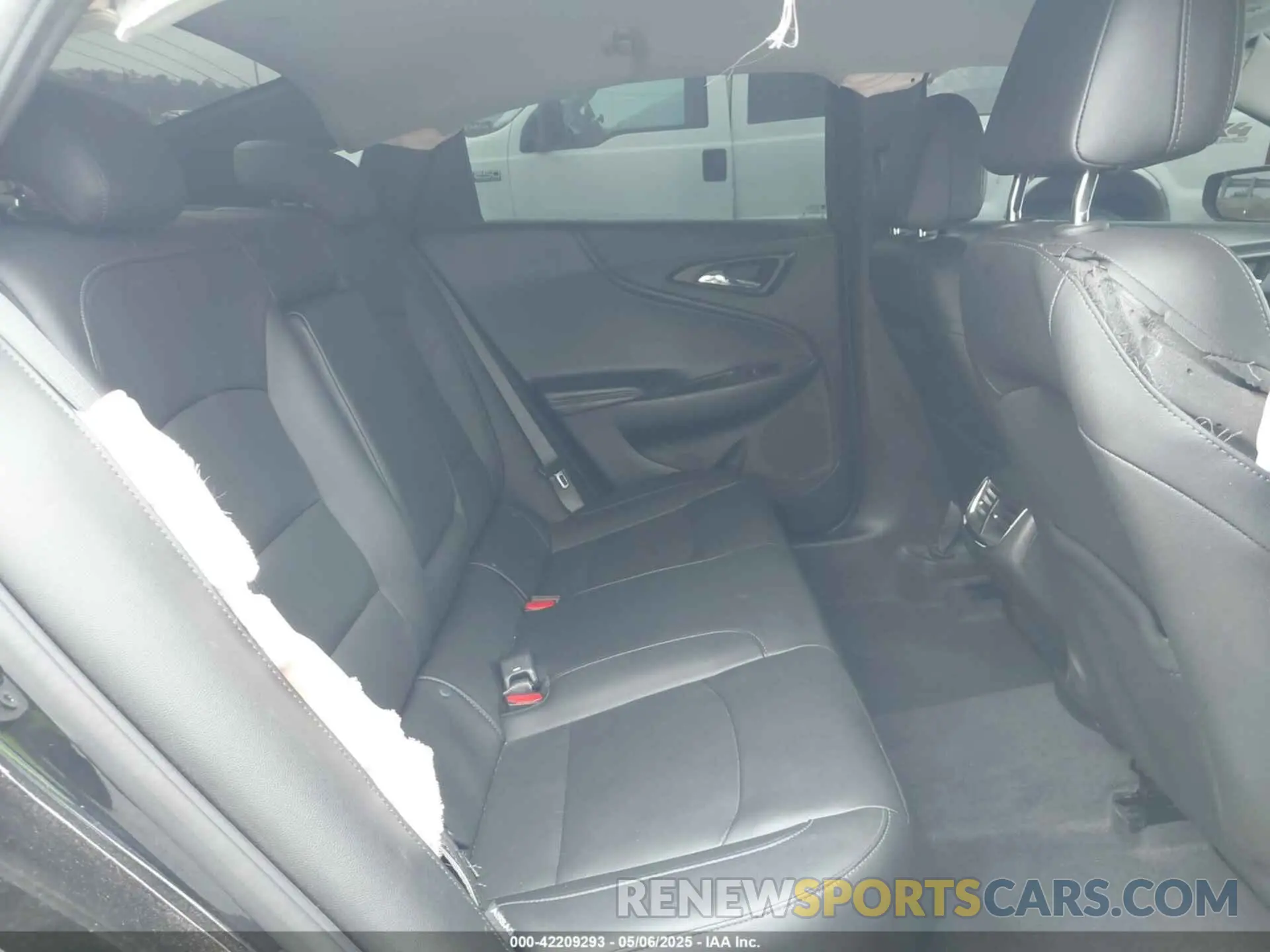 8 fotografías del automóvil dañado 1G1ZD5ST0KF208694 CHEVROLET MALIBU 2019
