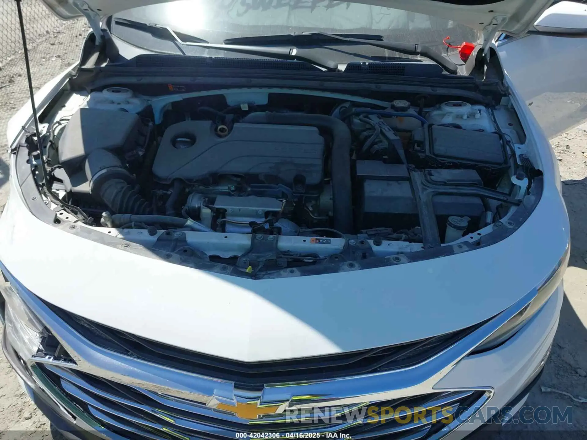 10 fotografías del automóvil dañado 1G1ZD5ST1KF115523 CHEVROLET MALIBU 2019