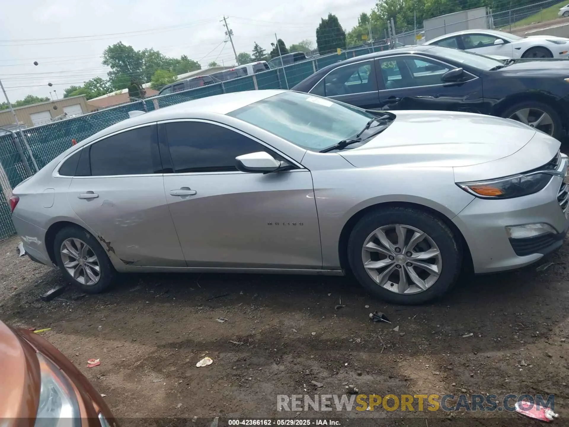 14 fotografías del automóvil dañado 1G1ZD5ST1KF126621 CHEVROLET MALIBU 2019