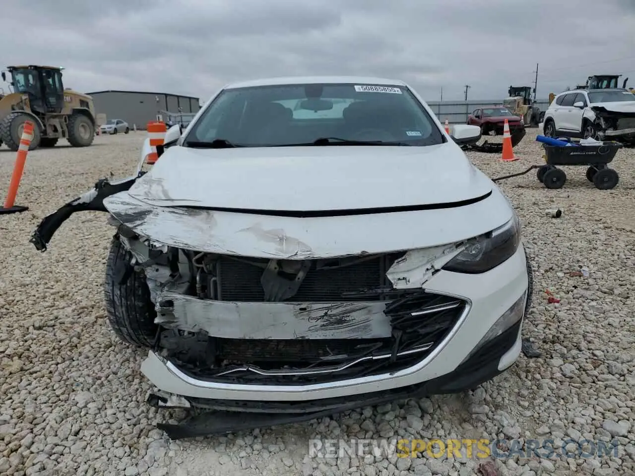 5 fotografías del automóvil dañado 1G1ZD5ST1KF133617 CHEVROLET MALIBU 2019
