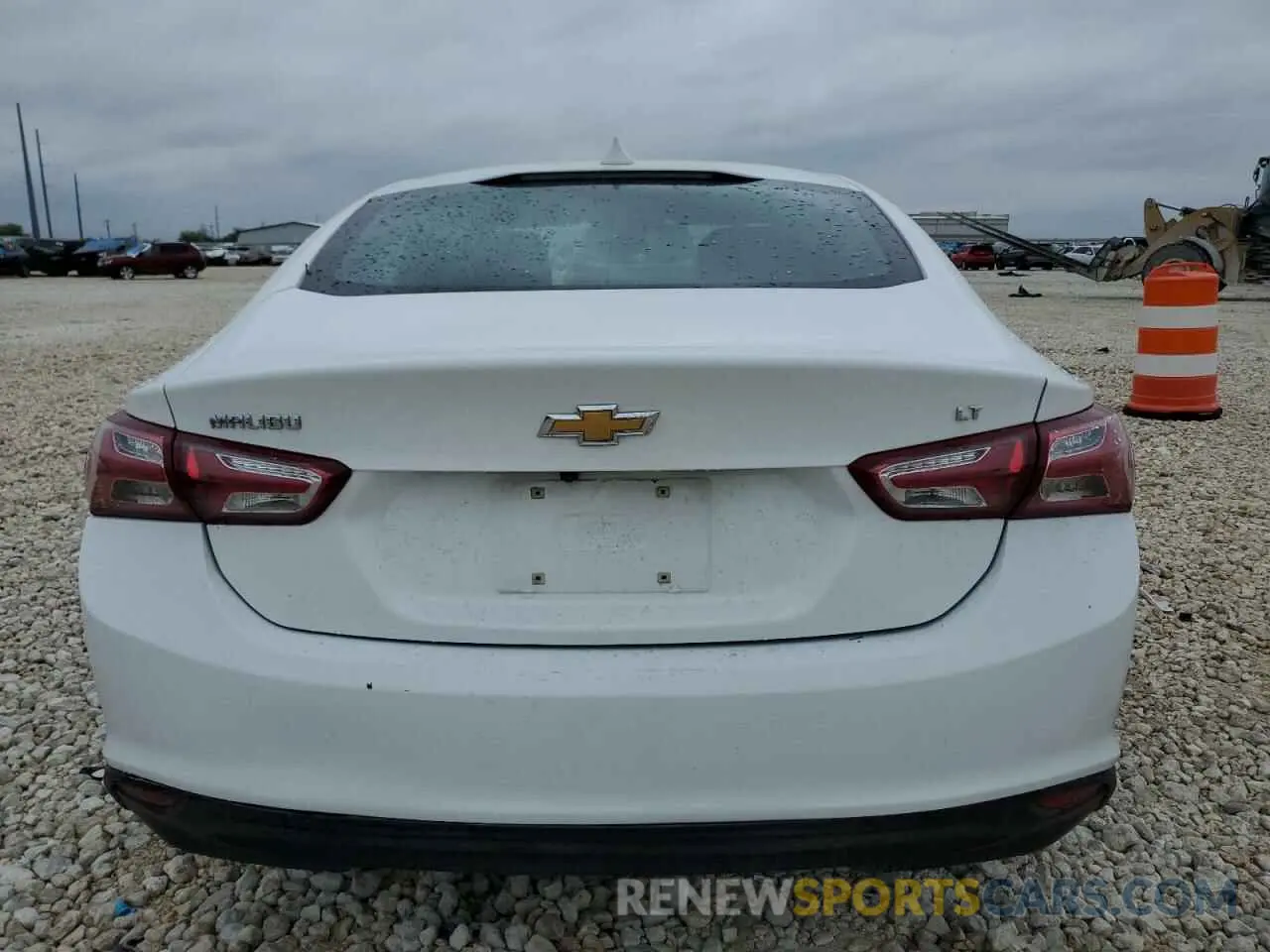 6 fotografías del automóvil dañado 1G1ZD5ST1KF133617 CHEVROLET MALIBU 2019