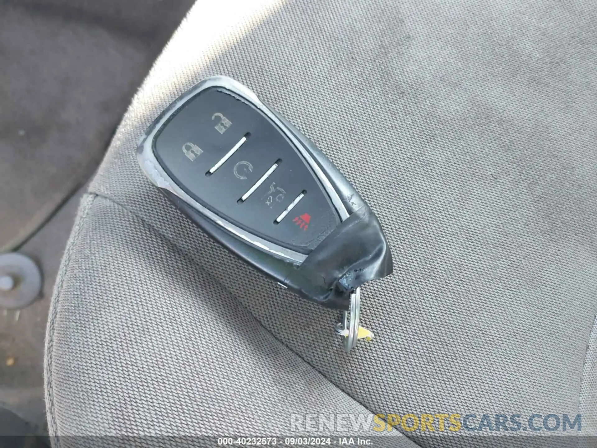 11 fotografías del automóvil dañado 1G1ZD5ST1KF141572 CHEVROLET MALIBU 2019