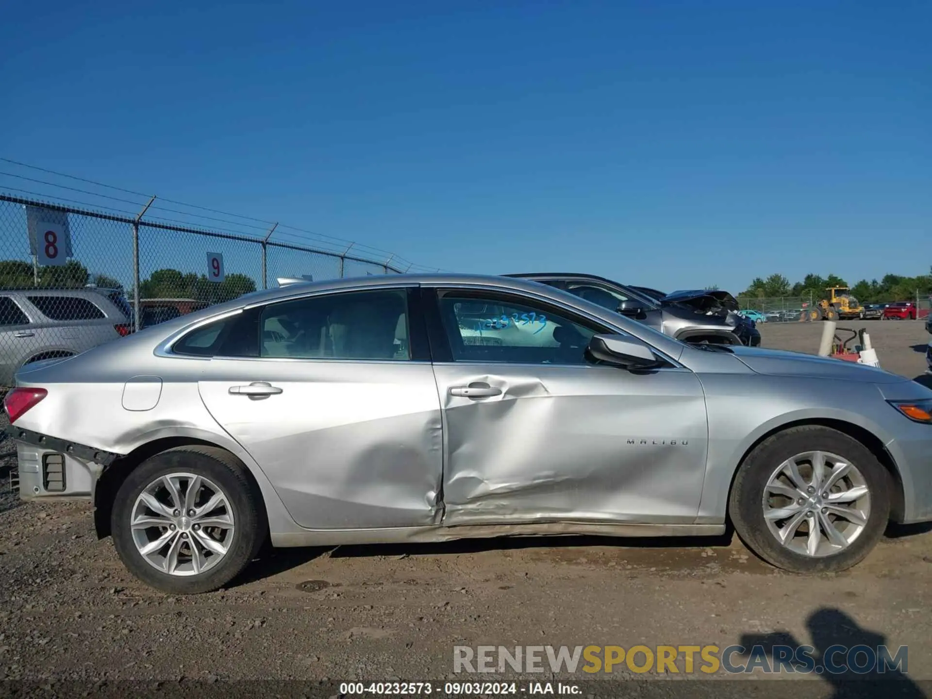 13 fotografías del automóvil dañado 1G1ZD5ST1KF141572 CHEVROLET MALIBU 2019