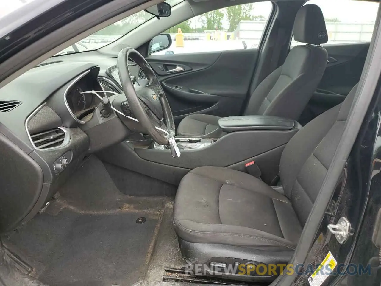 7 fotografías del automóvil dañado 1G1ZD5ST1KF144147 CHEVROLET MALIBU 2019
