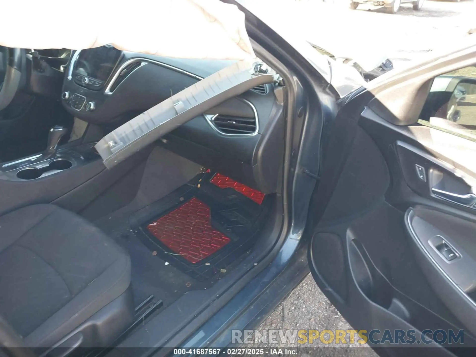 5 fotografías del automóvil dañado 1G1ZD5ST1KF175530 CHEVROLET MALIBU 2019