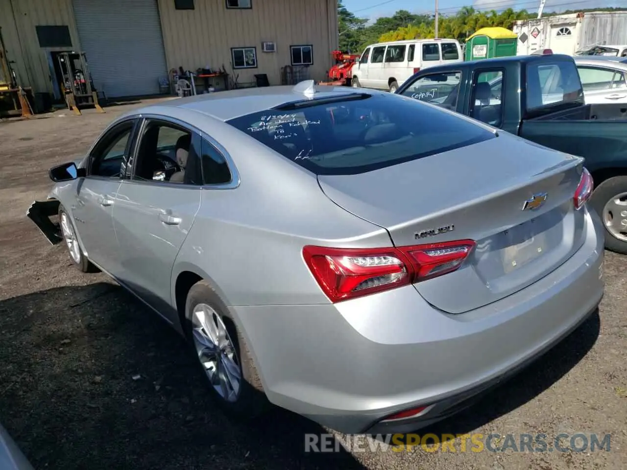 2 fotografías del automóvil dañado 1G1ZD5ST1KF177049 CHEVROLET MALIBU 2019