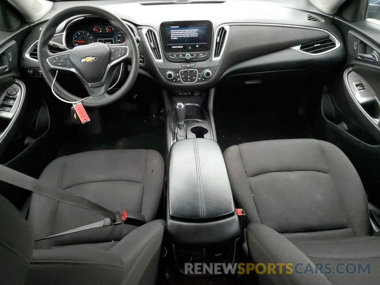 8 fotografías del automóvil dañado 1G1ZD5ST1KF213841 CHEVROLET MALIBU 2019