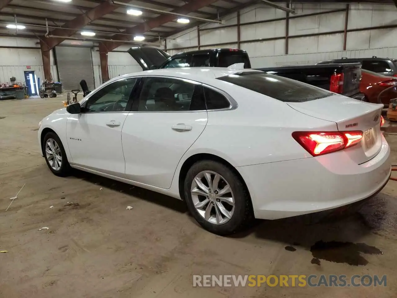 2 fotografías del automóvil dañado 1G1ZD5ST1KF215220 CHEVROLET MALIBU 2019