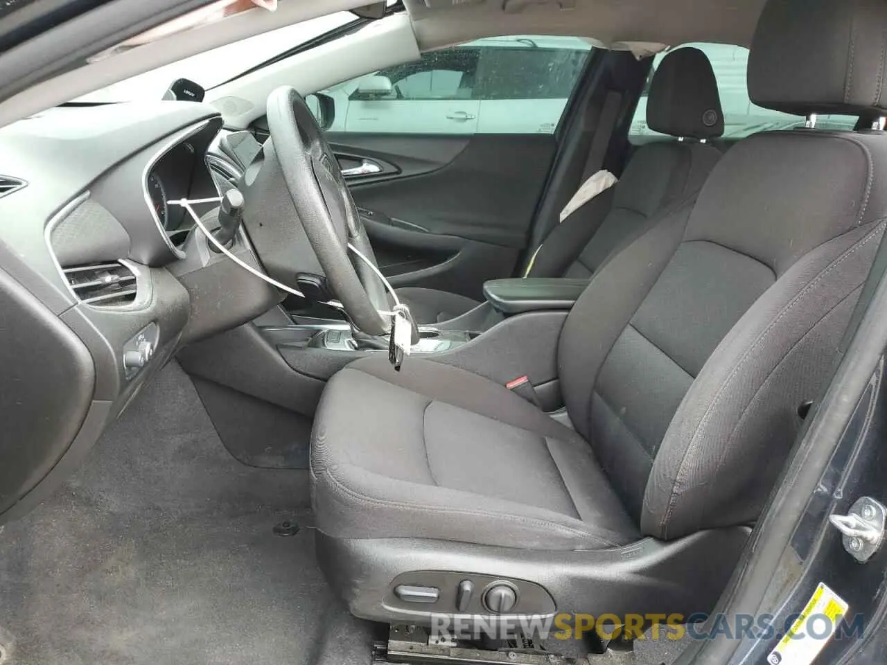 7 fotografías del automóvil dañado 1G1ZD5ST2KF119726 CHEVROLET MALIBU 2019