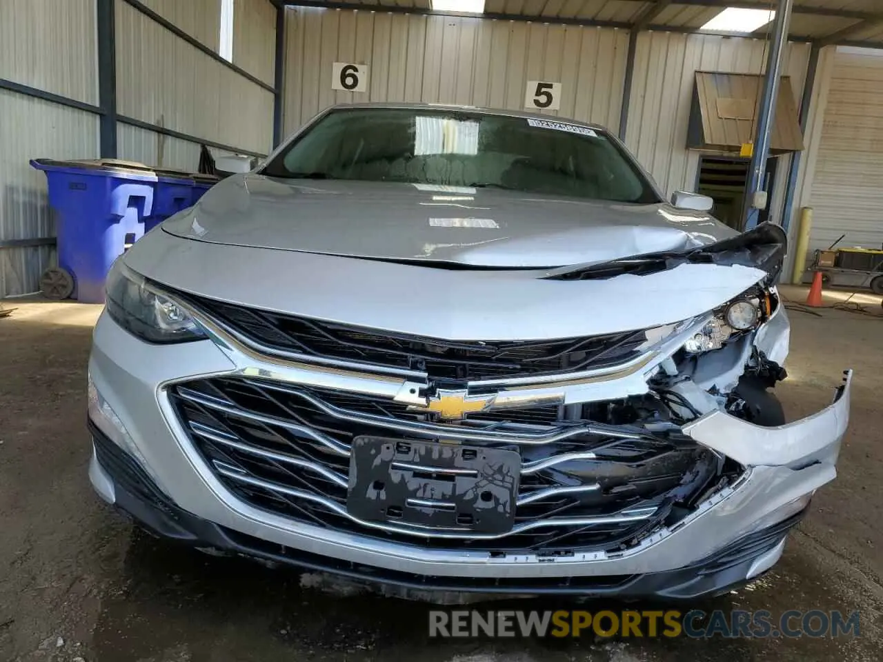 5 fotografías del automóvil dañado 1G1ZD5ST2KF132718 CHEVROLET MALIBU 2019