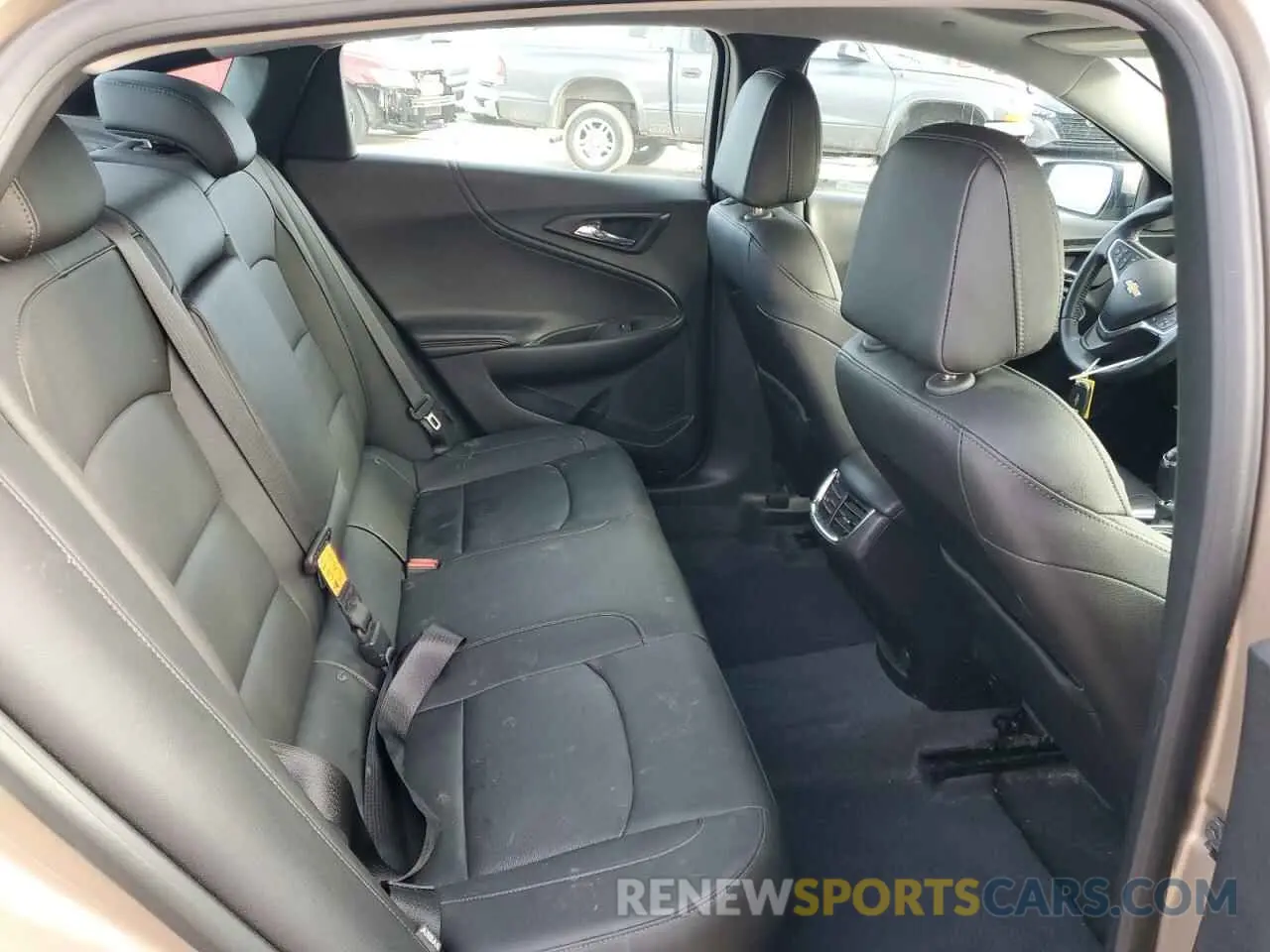 11 fotografías del automóvil dañado 1G1ZD5ST2KF144867 CHEVROLET MALIBU 2019