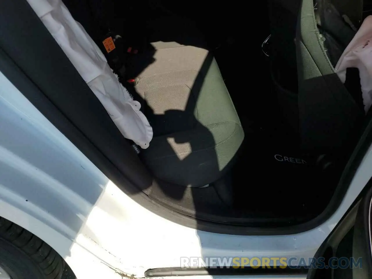 10 fotografías del automóvil dañado 1G1ZD5ST2KF159224 CHEVROLET MALIBU 2019