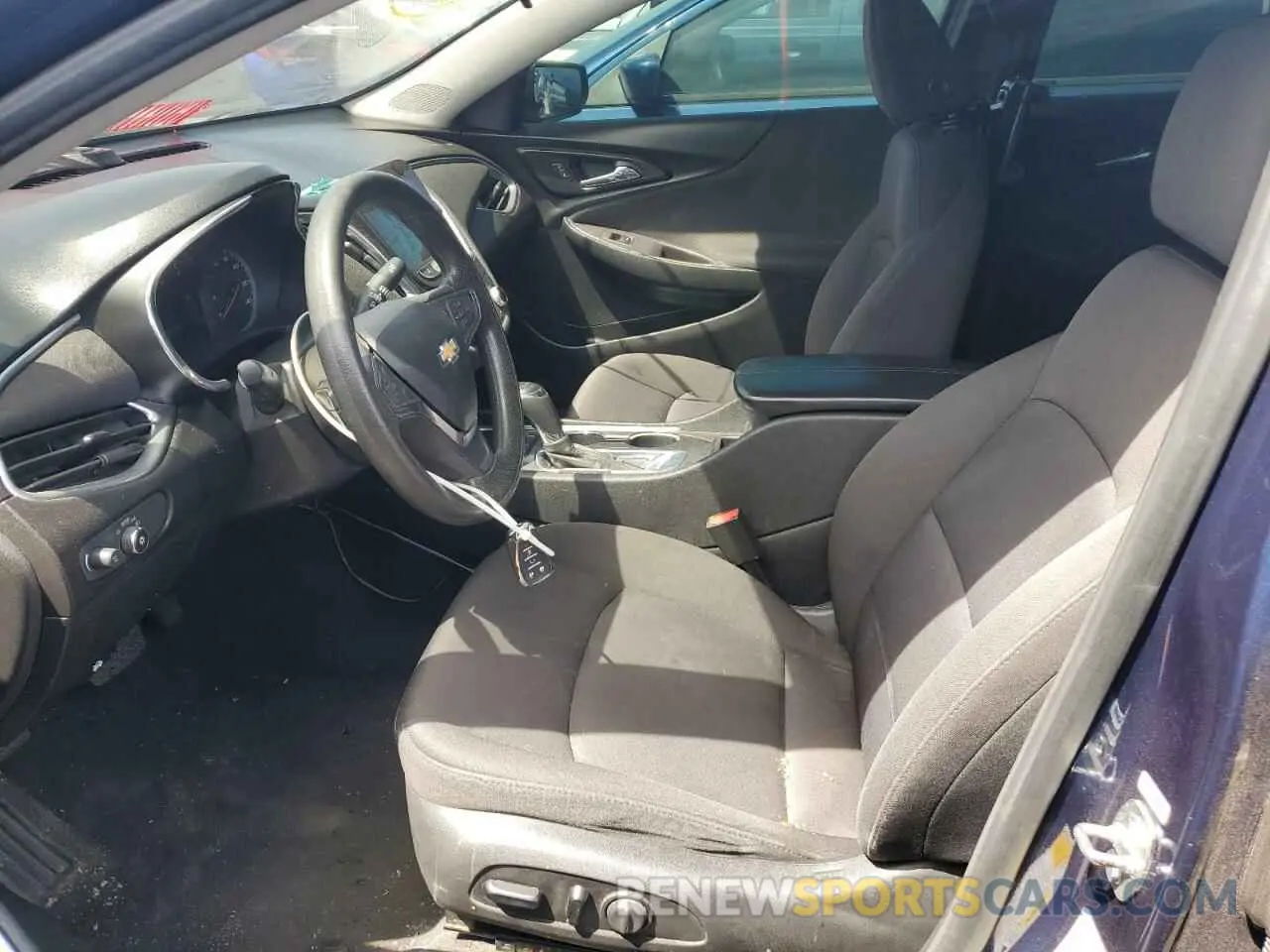 7 fotografías del automóvil dañado 1G1ZD5ST2KF222581 CHEVROLET MALIBU 2019