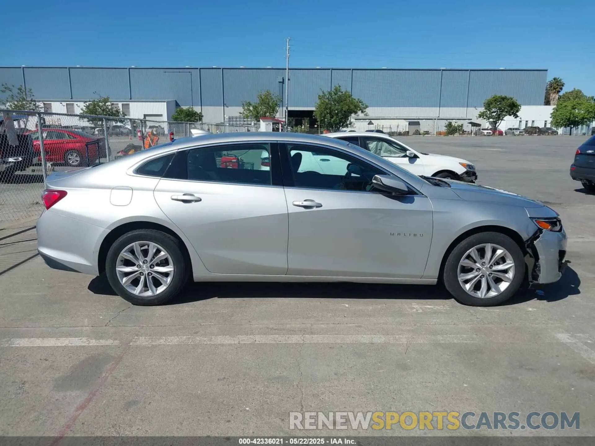 13 fotografías del automóvil dañado 1G1ZD5ST3KF108802 CHEVROLET MALIBU 2019