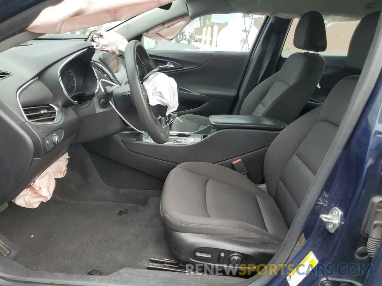 7 fotografías del automóvil dañado 1G1ZD5ST3KF119329 CHEVROLET MALIBU 2019