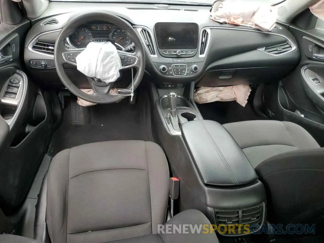 8 fotografías del automóvil dañado 1G1ZD5ST3KF119329 CHEVROLET MALIBU 2019