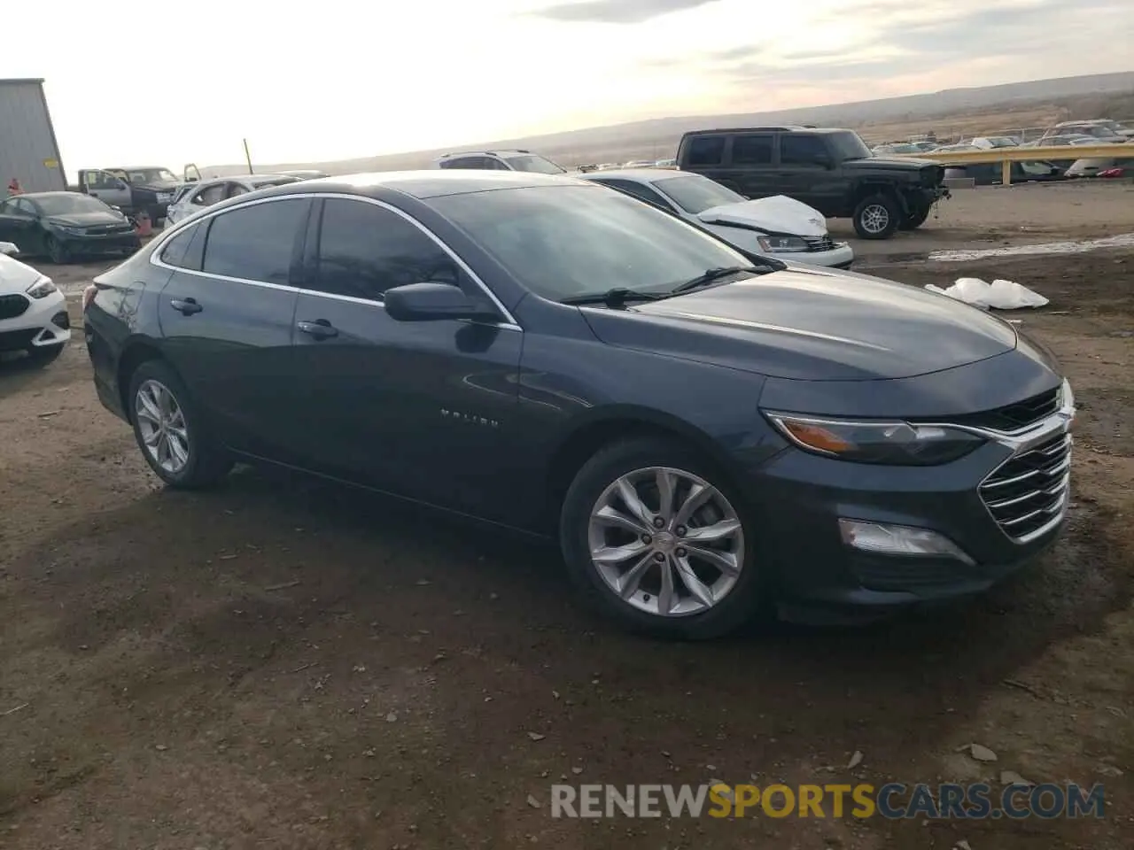 4 fotografías del automóvil dañado 1G1ZD5ST3KF128340 CHEVROLET MALIBU 2019