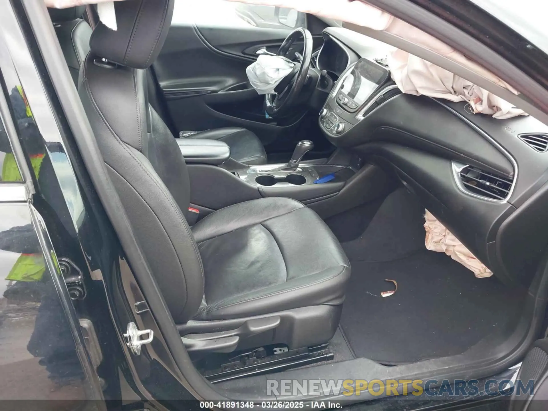 5 fotografías del automóvil dañado 1G1ZD5ST3KF156204 CHEVROLET MALIBU 2019