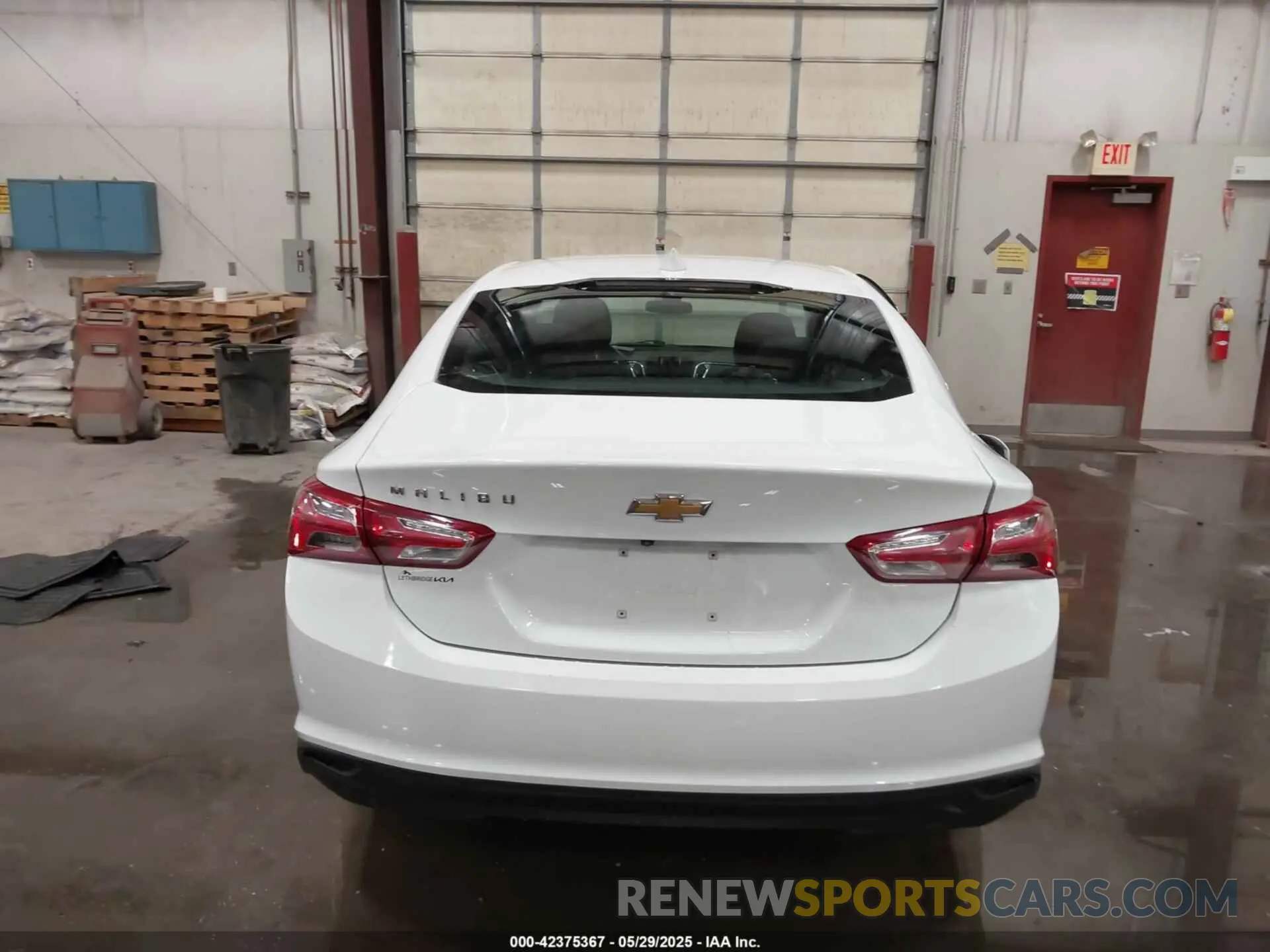 15 fotografías del automóvil dañado 1G1ZD5ST3KF215722 CHEVROLET MALIBU 2019