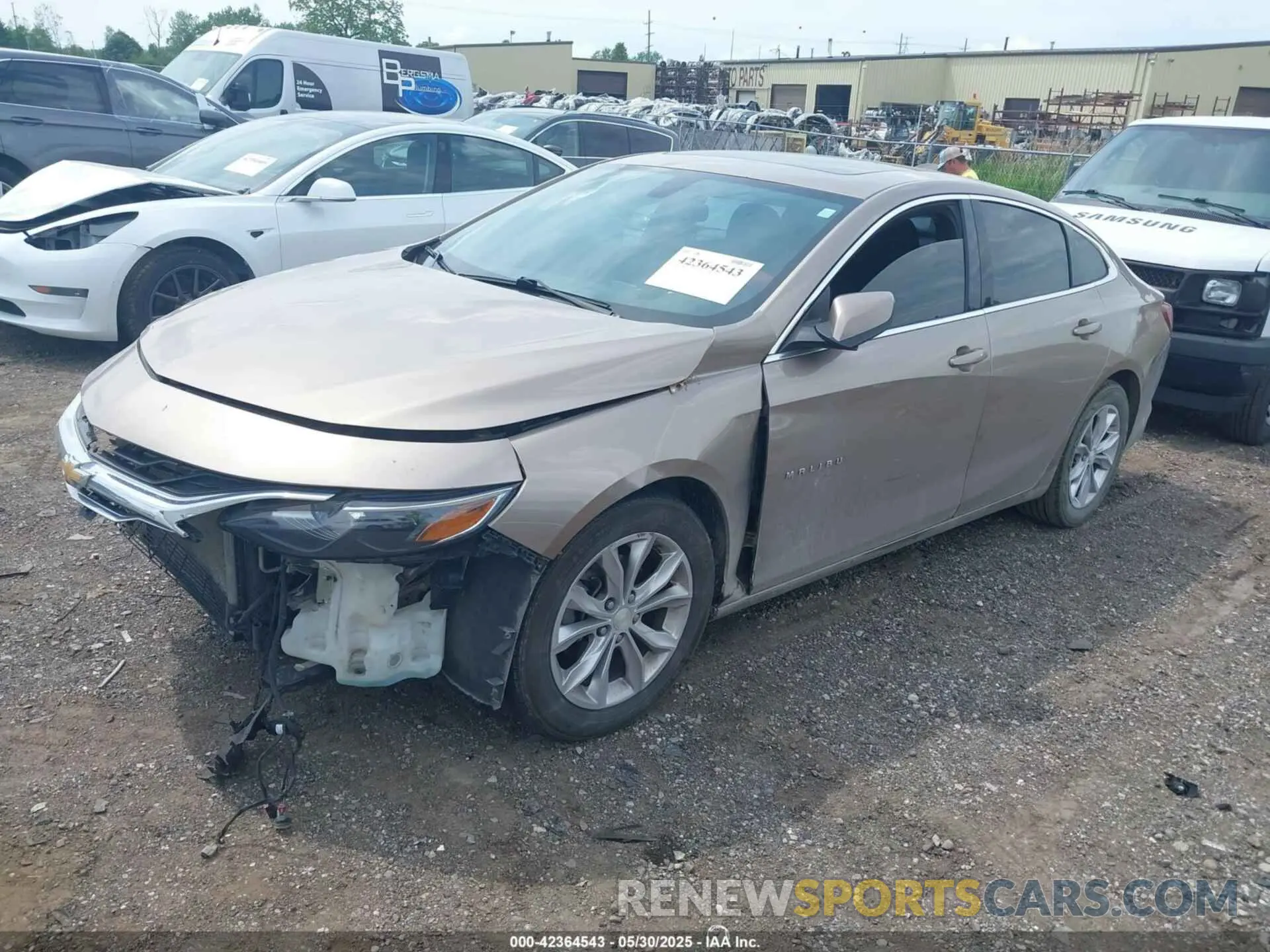2 fotografías del automóvil dañado 1G1ZD5ST4KF112678 CHEVROLET MALIBU 2019