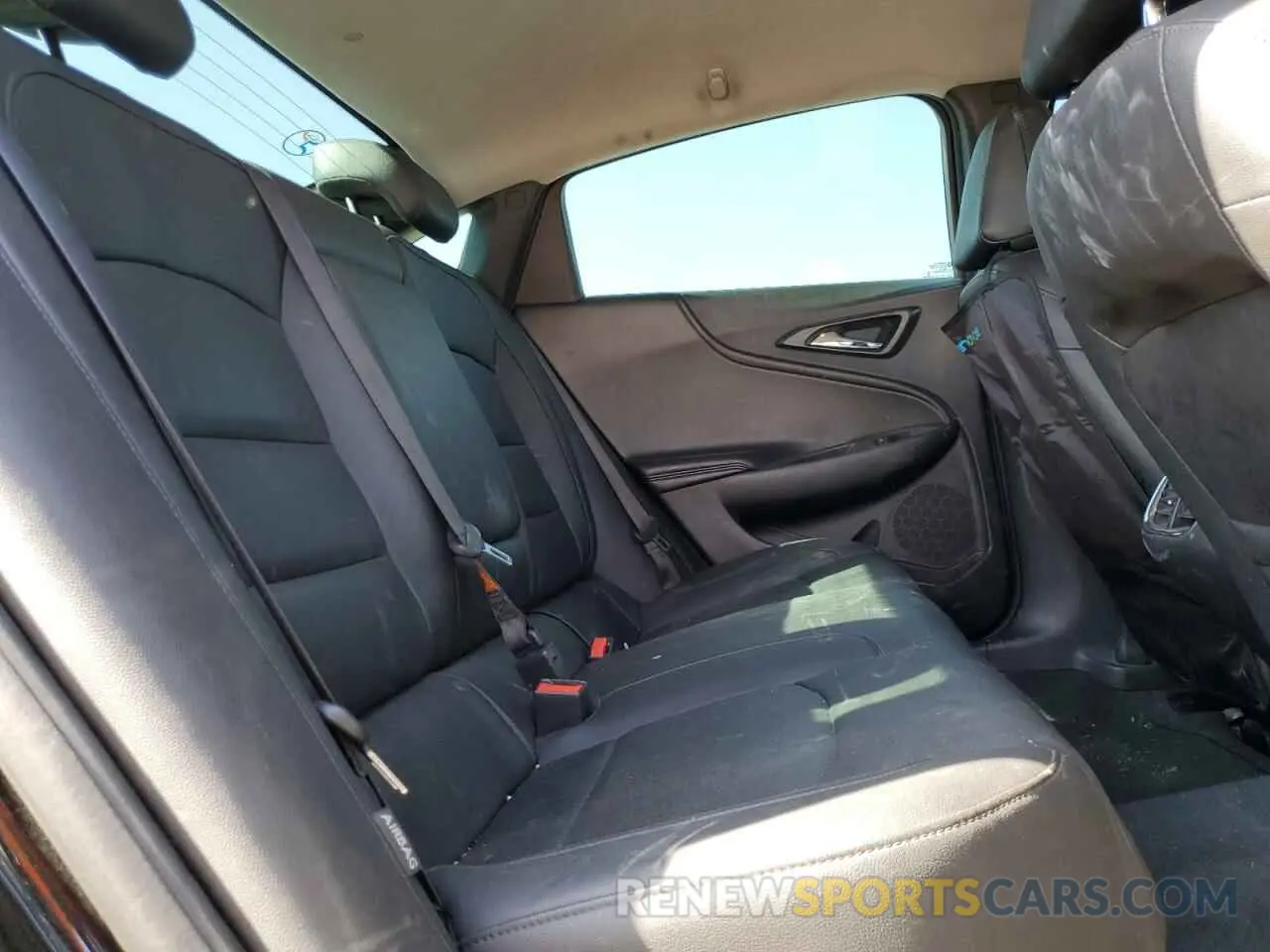10 fotografías del automóvil dañado 1G1ZD5ST4KF133465 CHEVROLET MALIBU 2019