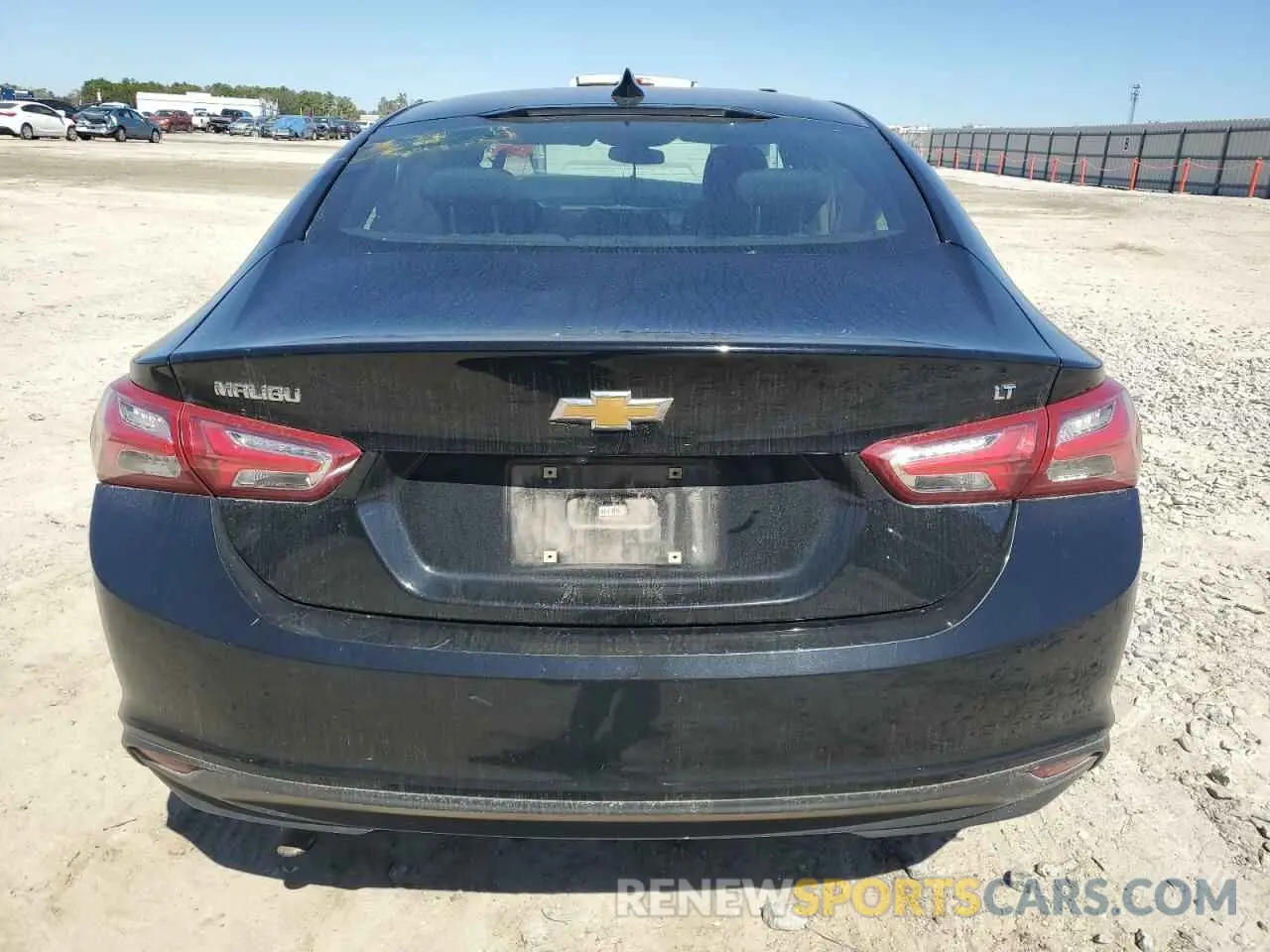 6 fotografías del automóvil dañado 1G1ZD5ST4KF155577 CHEVROLET MALIBU 2019
