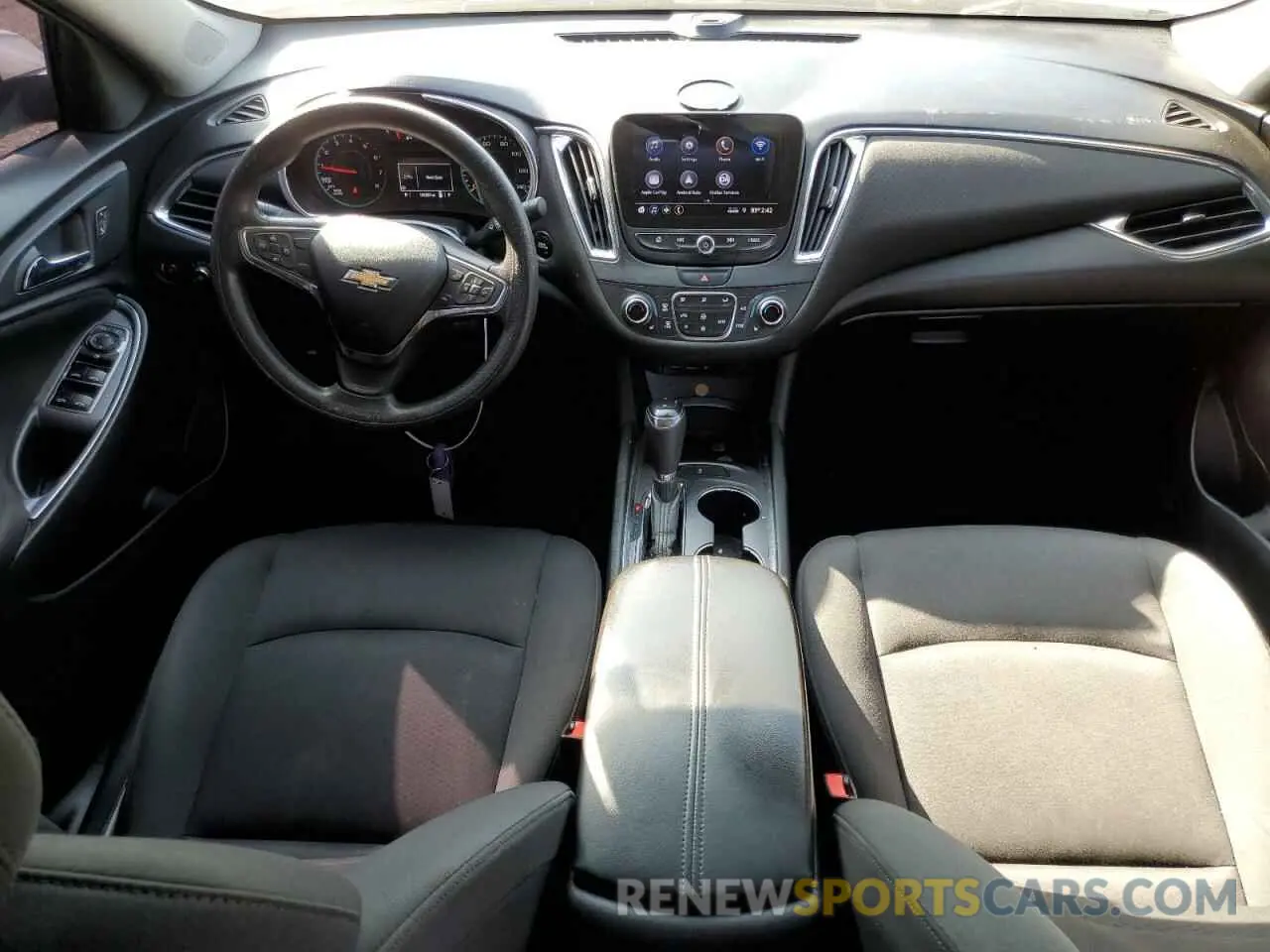 8 fotografías del automóvil dañado 1G1ZD5ST4KF156809 CHEVROLET MALIBU 2019
