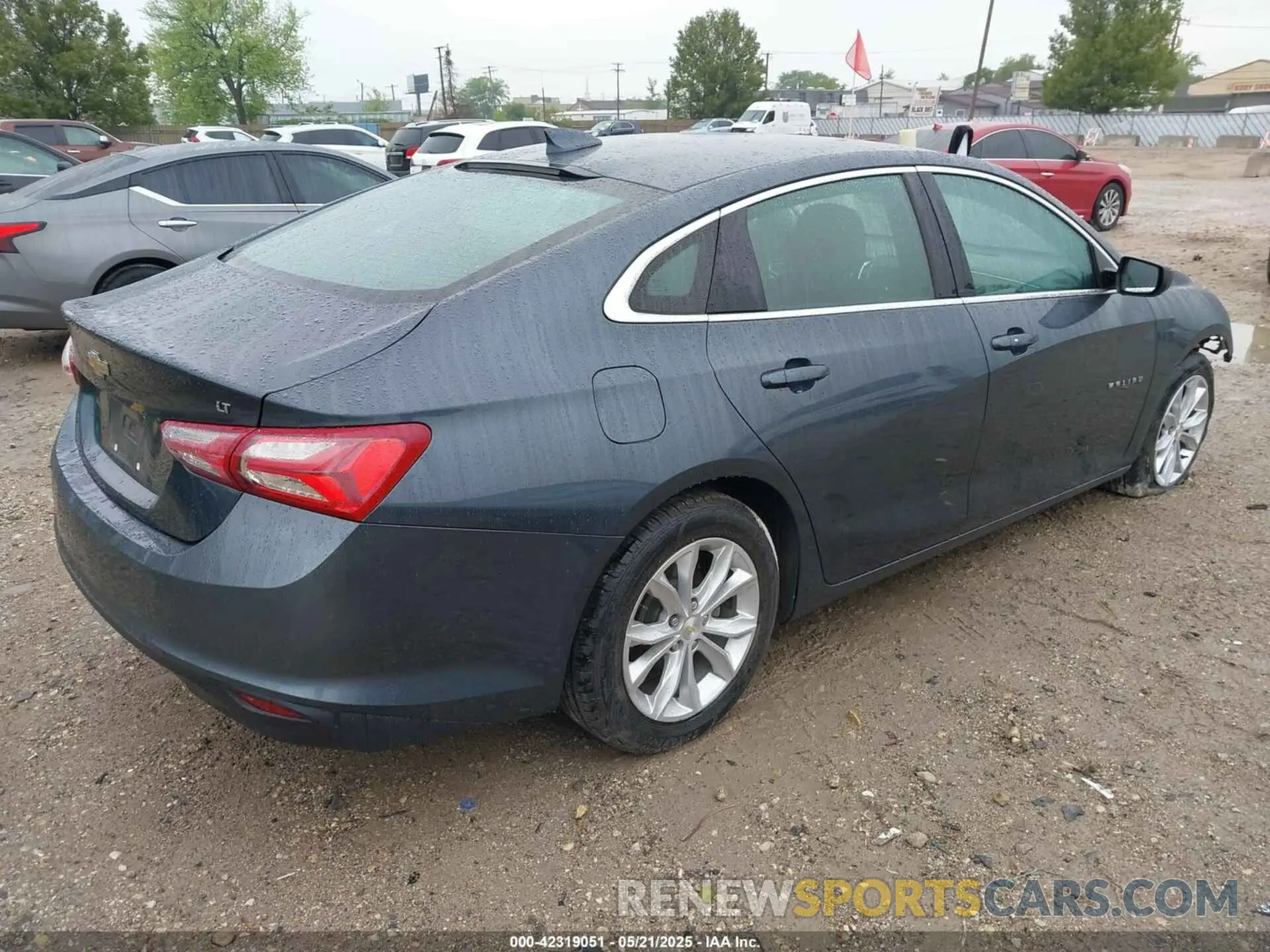 4 fotografías del automóvil dañado 1G1ZD5ST4KF179636 CHEVROLET MALIBU 2019