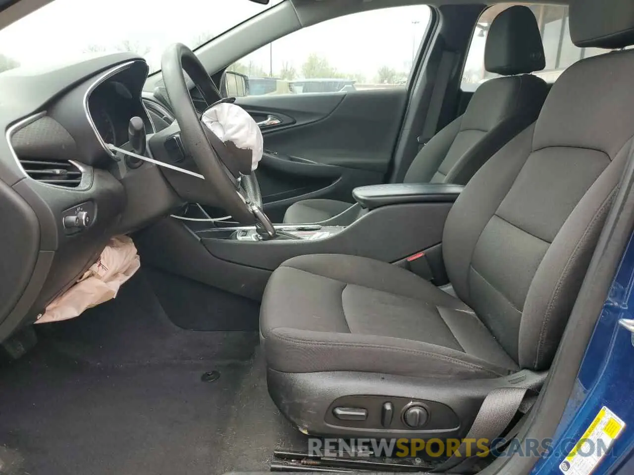 7 fotografías del automóvil dañado 1G1ZD5ST4KF189521 CHEVROLET MALIBU 2019