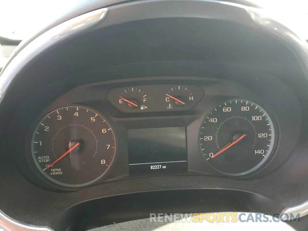 9 fotografías del automóvil dañado 1G1ZD5ST4KF223814 CHEVROLET MALIBU 2019