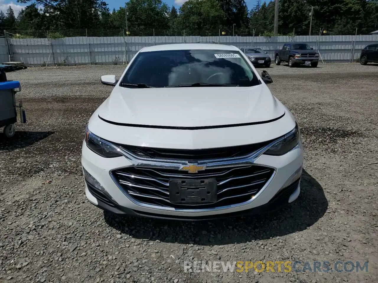 5 fotografías del automóvil dañado 1G1ZD5ST5KF107988 CHEVROLET MALIBU 2019