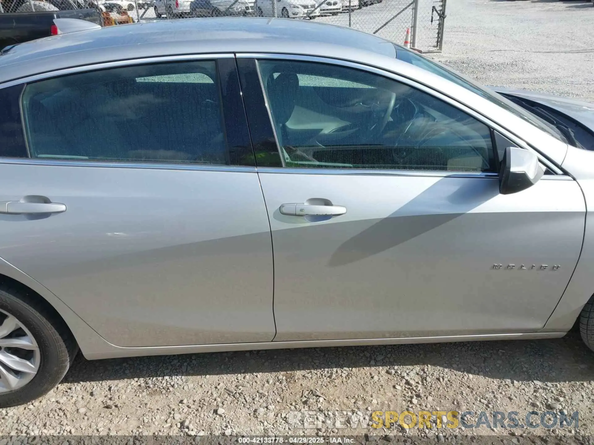 14 fotografías del automóvil dañado 1G1ZD5ST5KF108686 CHEVROLET MALIBU 2019