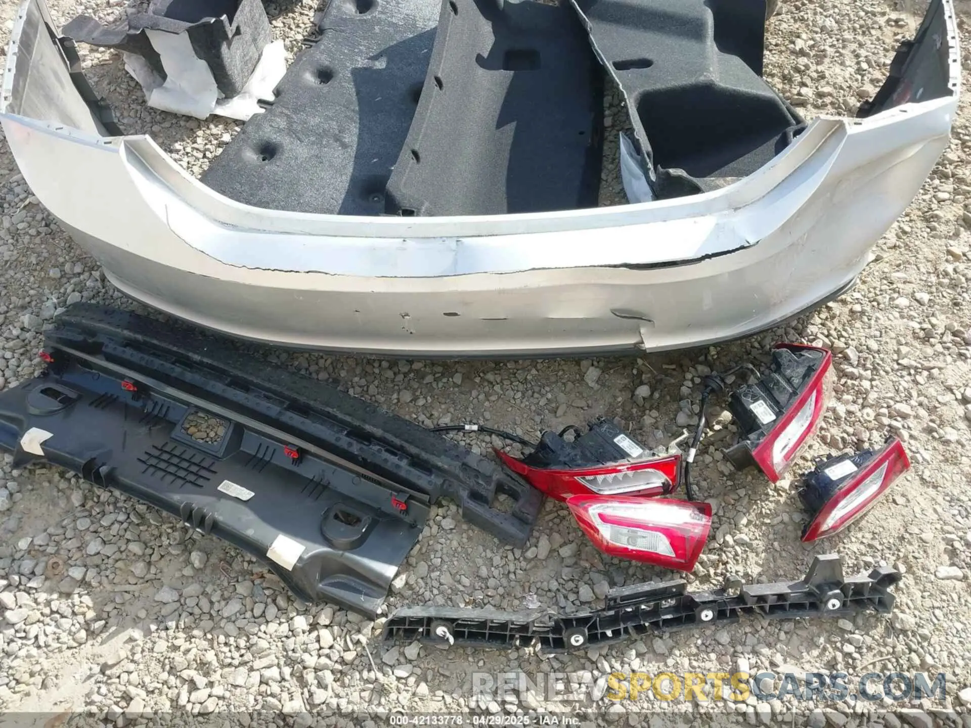 18 fotografías del automóvil dañado 1G1ZD5ST5KF108686 CHEVROLET MALIBU 2019