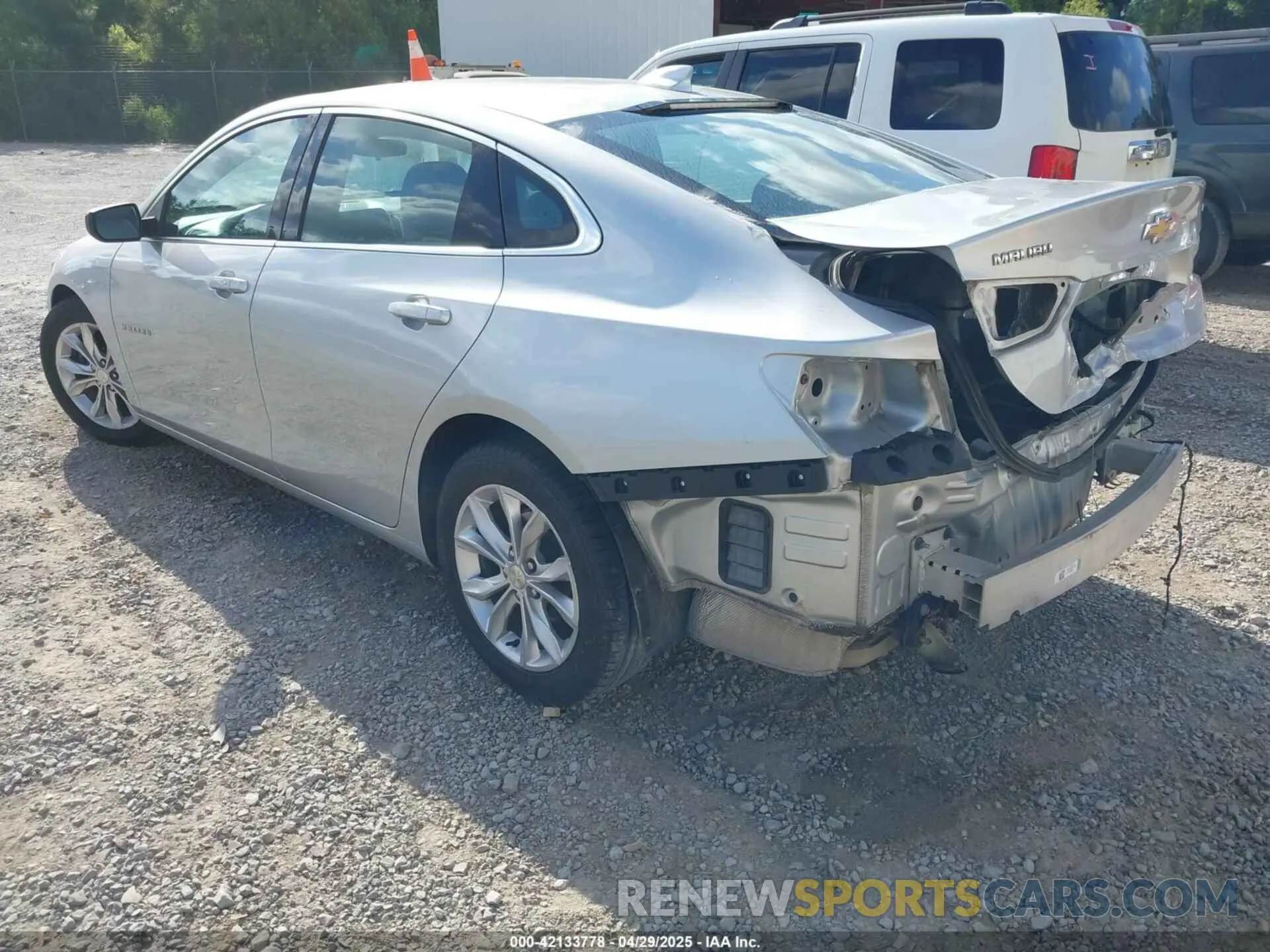 3 fotografías del automóvil dañado 1G1ZD5ST5KF108686 CHEVROLET MALIBU 2019