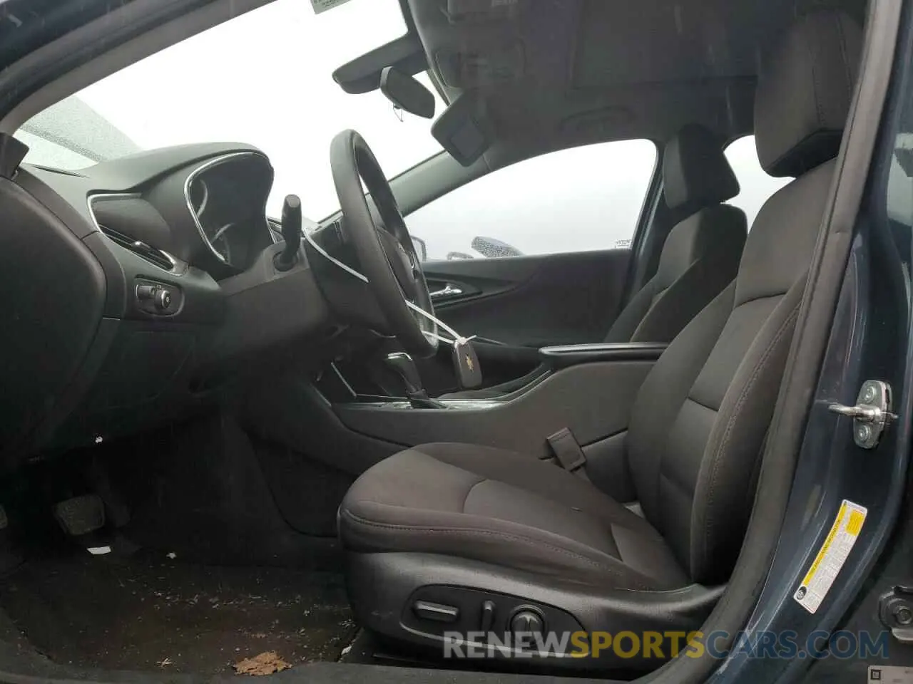 7 fotografías del automóvil dañado 1G1ZD5ST5KF113838 CHEVROLET MALIBU 2019
