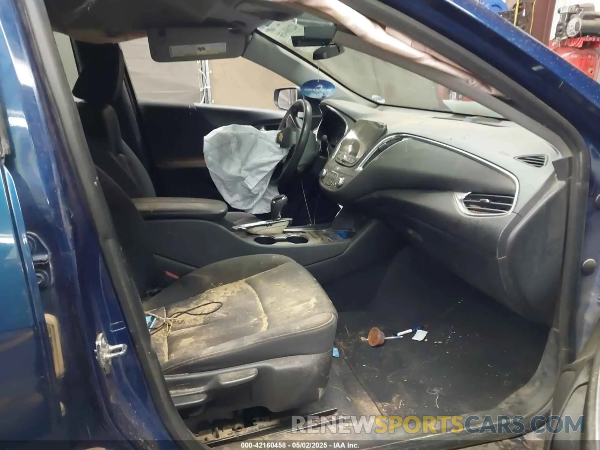 5 fotografías del automóvil dañado 1G1ZD5ST5KF161159 CHEVROLET MALIBU 2019