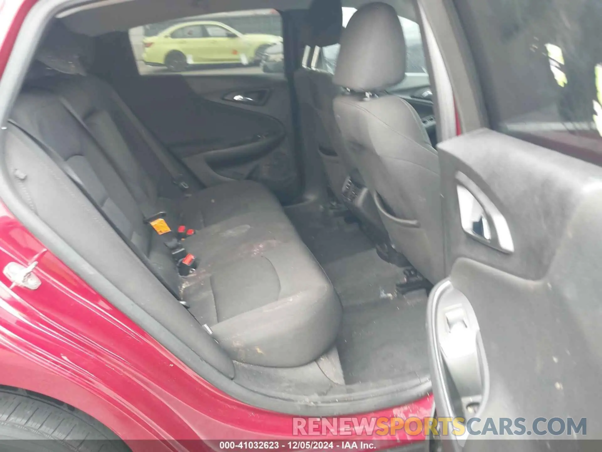 8 fotografías del automóvil dañado 1G1ZD5ST5KF181590 CHEVROLET MALIBU 2019