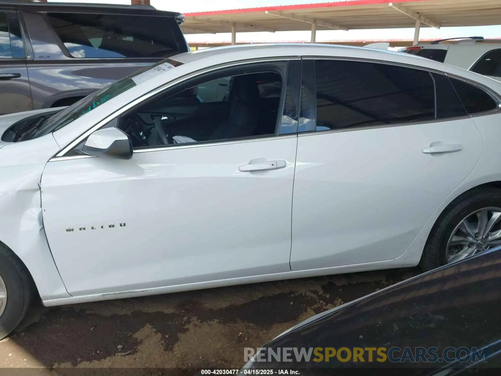 15 fotografías del automóvil dañado 1G1ZD5ST6KF136593 CHEVROLET MALIBU 2019