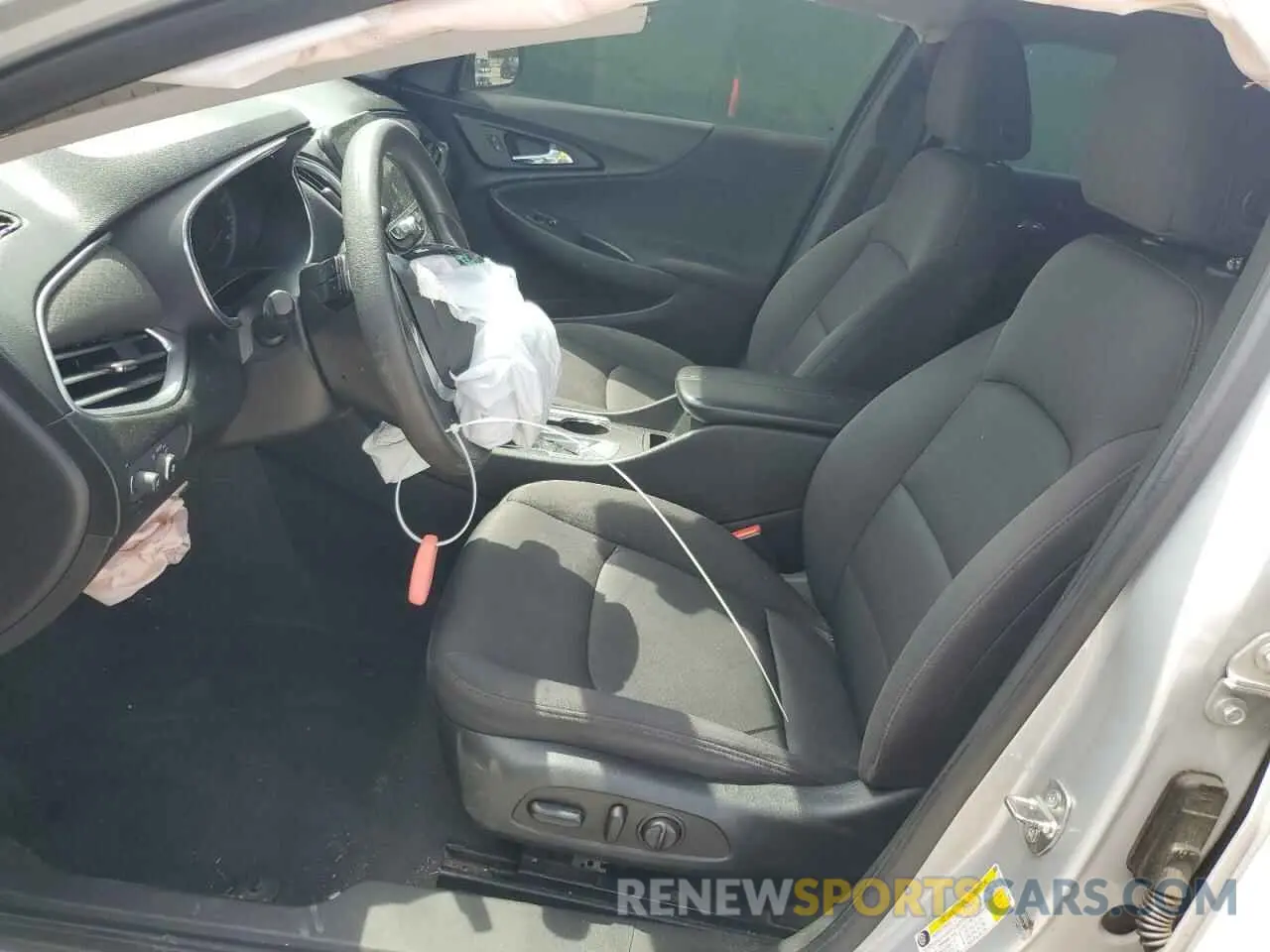7 fotografías del automóvil dañado 1G1ZD5ST6KF176981 CHEVROLET MALIBU 2019
