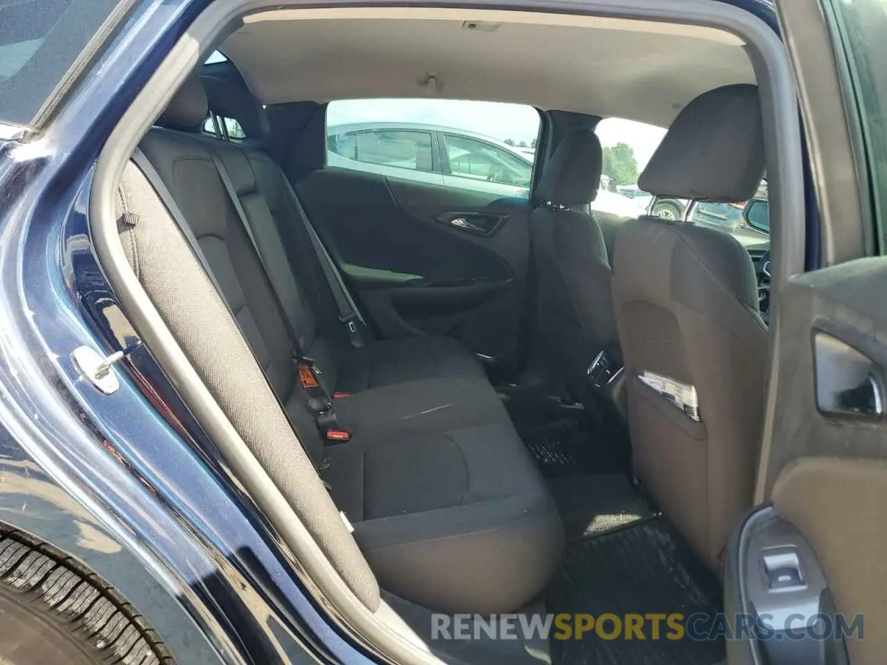 10 fotografías del automóvil dañado 1G1ZD5ST6KF198348 CHEVROLET MALIBU 2019
